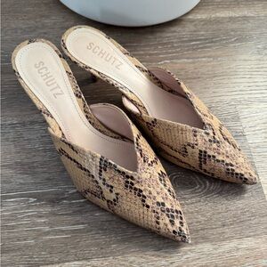 Schutz Snake Embossed Leather Pointed Toe Mules 6.5 Tan Snakeskin Heels